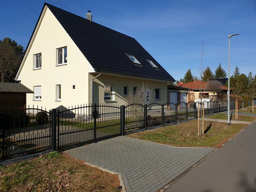 Stahlzaun - nachher