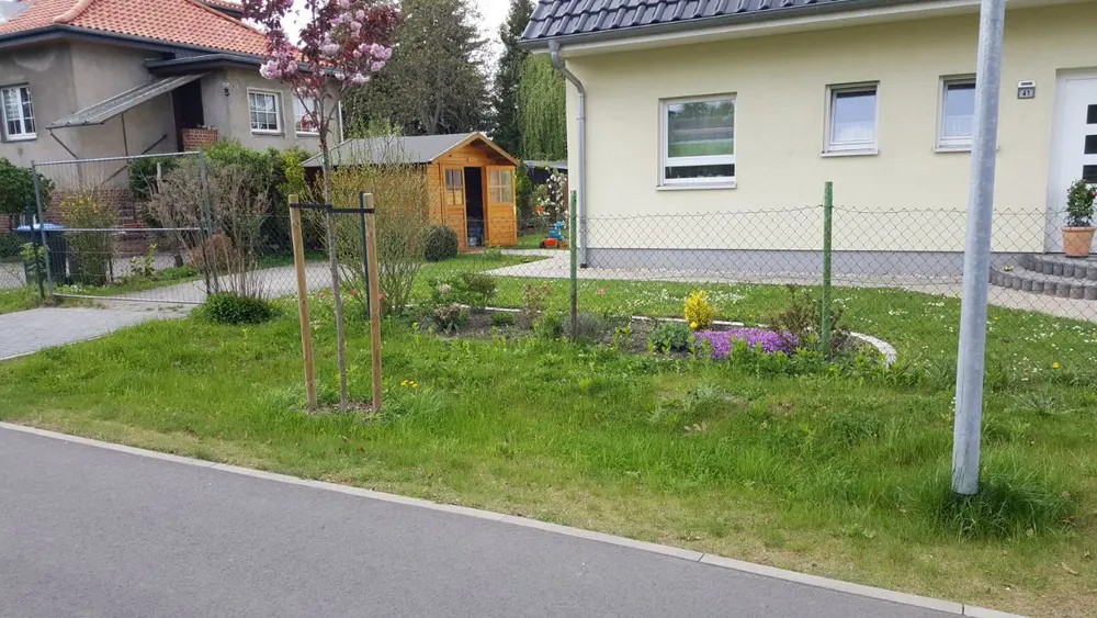 Stahlzaun - vorher